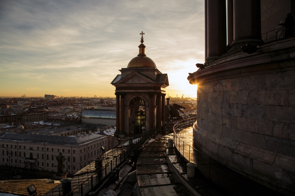 Ночной Санкт-Петербург - колоннада Исаакиевского собора